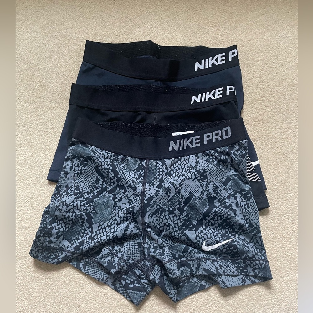Original Nike Pros (ORIGINAL WAISTBAND!) 3 pair